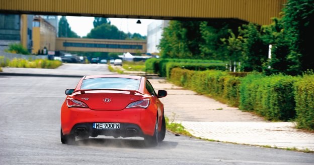 Hyundai Genesis Coupe 3.8i /Motor