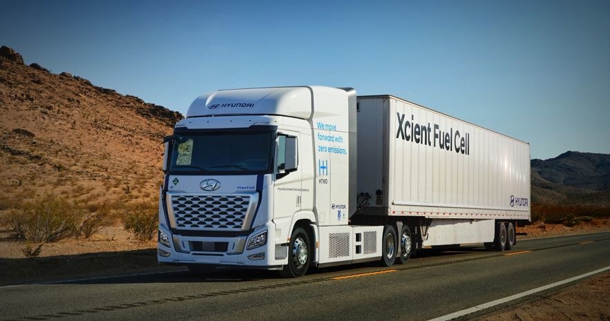 Hyundai XCIENT to pierwsza na świecie seryjnie produkowana ciężarówka z ogniwami paliwowymi /.