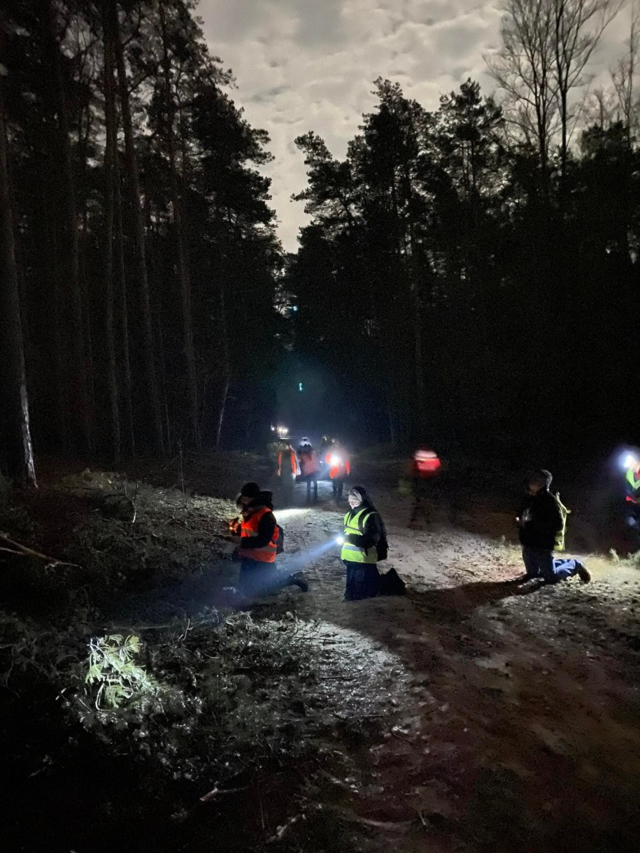 I Gostynińska Nocna Droga Krzyżowa /Ks. Arkadiusz Ronowicz /