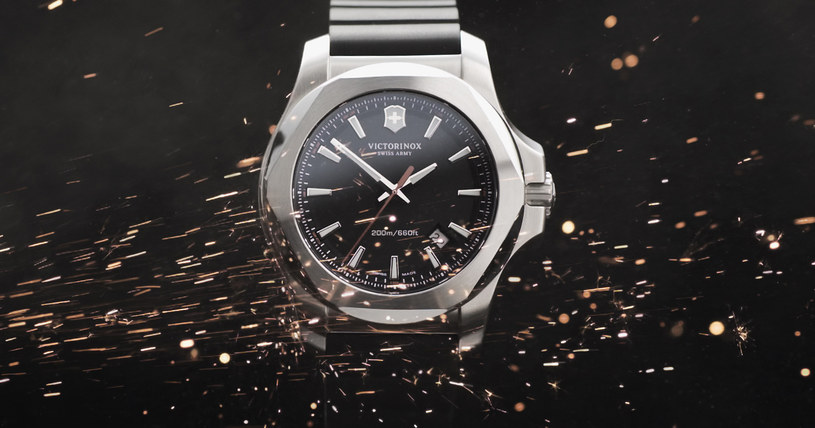 I.N.O.X. - zegarek, który przeszedł aż 130 testów wytrzymałościowych /materiały prasowe
