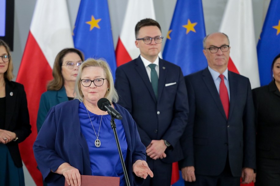 I Prezes Sądu Najwyższego, przewodnicząca Trybunału Stanu Małgorzata Manowska (C) /Tomasz Gzell /PAP