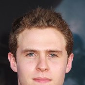 Iain De Caestecker