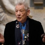 Ian McKellen zachęca aktorów do coming outu. "Idźcie za głosem serca"