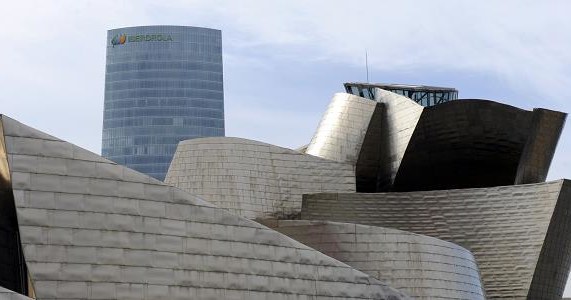 Iberdrola (na zdjęciu siedziba firmy w Bilbao) wyszła z Polski /AFP