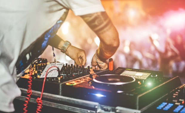 Ibizie grozi załamanie? Ratownicy jeżdżą tam niemal wyłącznie do klubowiczów