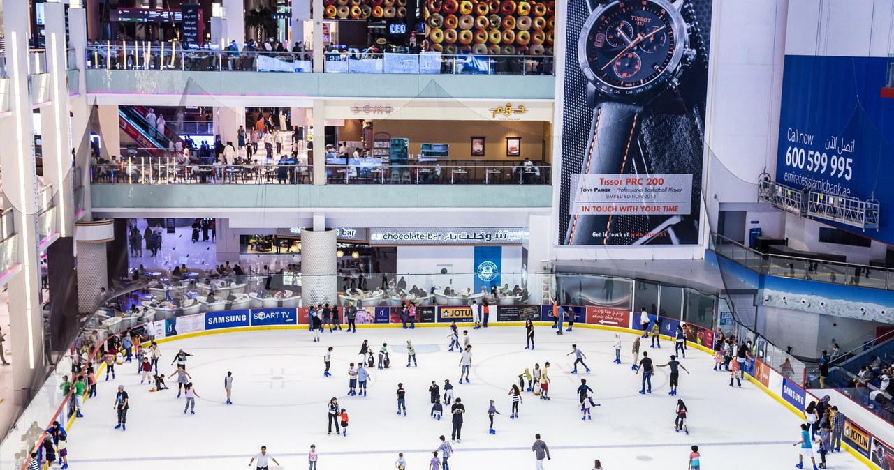 Ice Rink w Dubaju, w największym centrum handlowym na świecie.