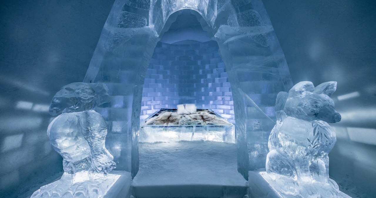 Icehotel w Szwecji /123RF/PICSEL
