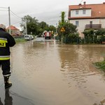 Idą ulewy i powodzie. Nie wpadajmy w panikę, słuchajmy poleceń służb