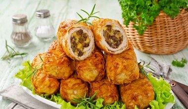 Idealne danie na niedzielny lub świąteczny obiad. Zrazy z tego przepisu wychodzą miękkie i soczyste