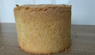 Ідеальний бісквіт для тортів. Він чудово піднімається і залишається пухким