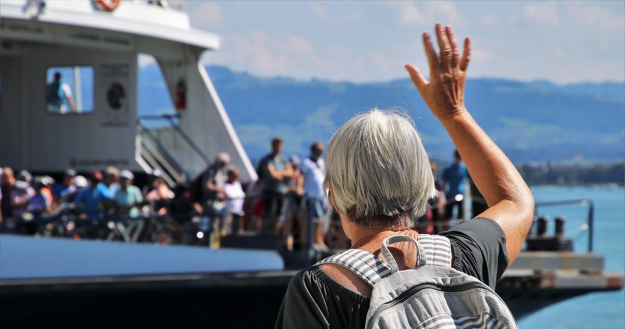 Ідеальний туризм для пенсіонерів - подорожі в низький сезон /pixabay.com