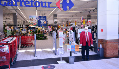 Idealny prezent na Dzień Babci i Dziadka? LEGO, storczyki i słodkości w Carrefour! 