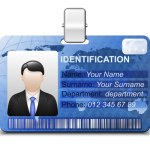 Identyfikatory pracowników łamią prawo?