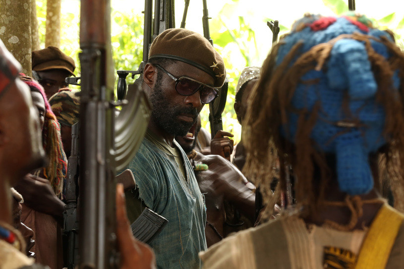 Idris Elba w filmie "Beasts of no Nation" /materiały dystrybutora