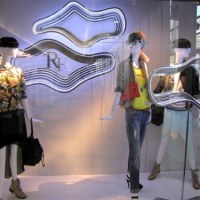 Witryny paryskich sklepów