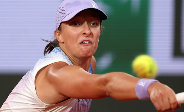 Iga Świątek coraz niżej w rankingu. Czy "trawa" przyniesie zmianę?