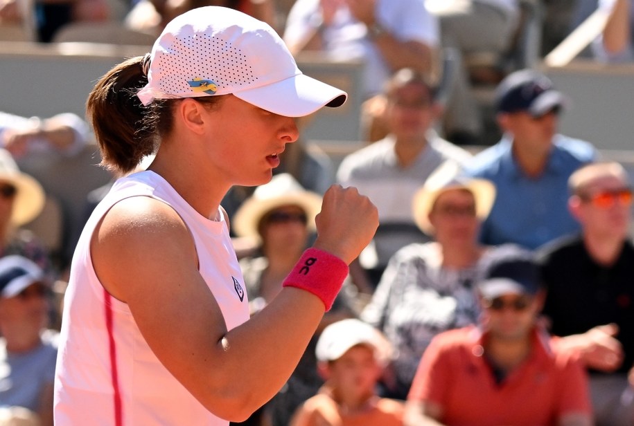 Iga Świątek jest już w 1/8 finału French Open /CAROLINE BLUMBERG /PAP/EPA