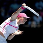 Iga Świątek melduje się w drugiej rundzie Australian Open. Kenin pokonana