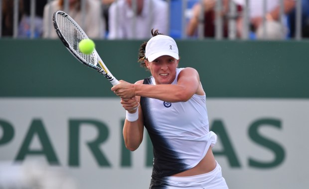 Iga Świątek miała trzy piłki meczowe. Półfinał Polki przerwany!