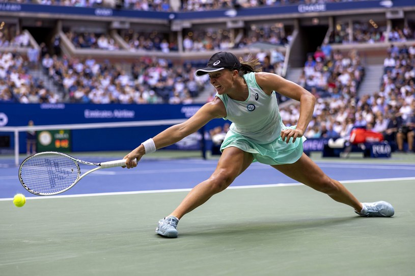 Iga światek podczas finałowego meczu US Open z Ons Jabeur /AFP