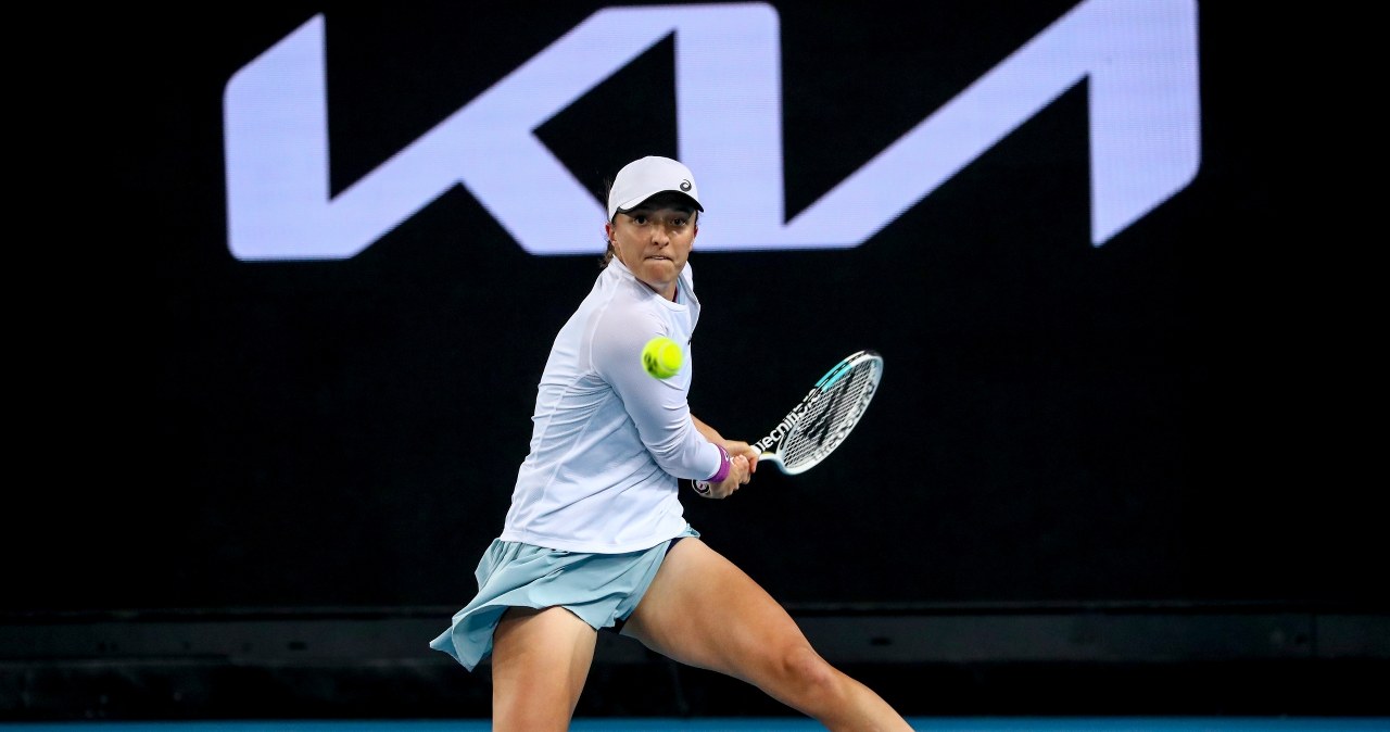 Iga Świątek powalczy dzisiaj o ćwierćfinał Australian Open. Po drugiej stronie kortu: Simona Halep