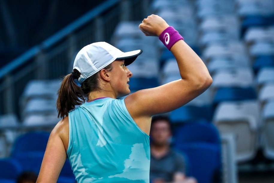Iga Świątek w meczu 3. rundy Australian Open przeciwko Włoszce Camila Giorgi /Jason O'Brien /PAP/EPA