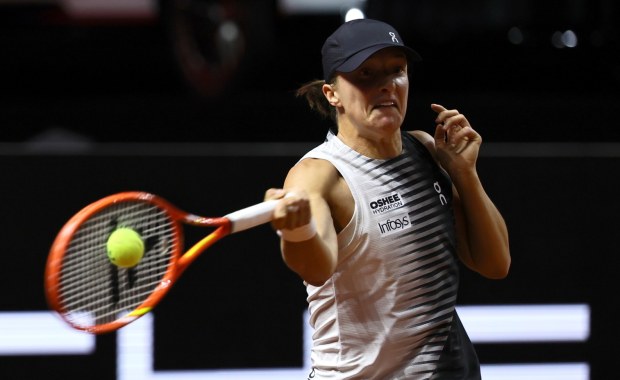 Iga Świątek w pogoni za Coco Gauff. Minimalna strata