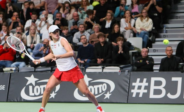 Iga Świątek w Polsce: Świetny początek Billie Jean King Cup