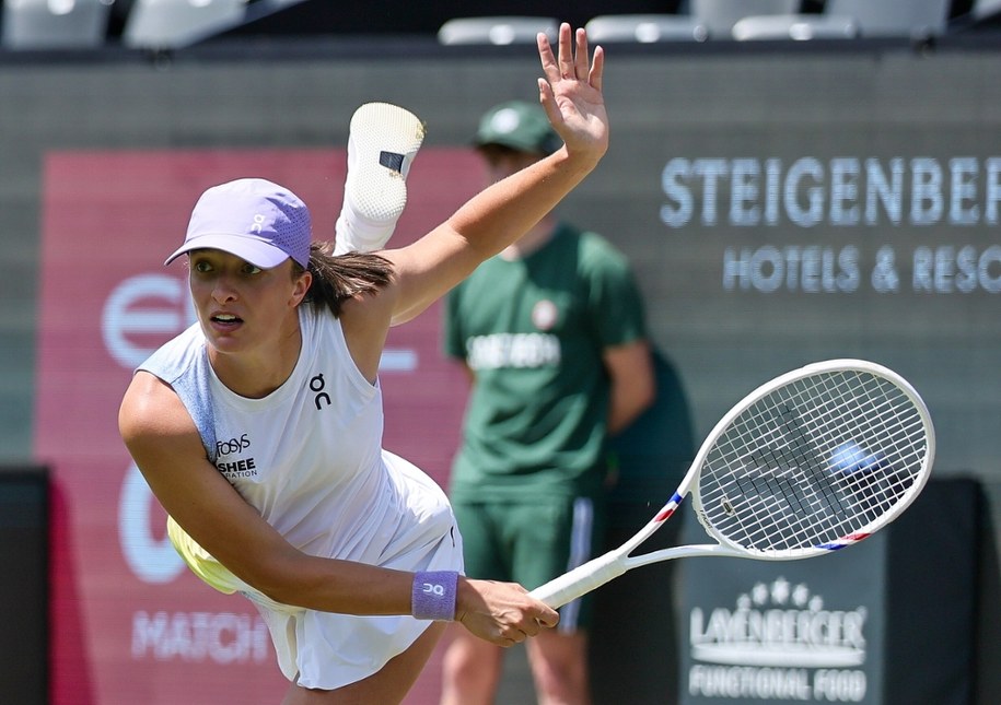 Iga Świątek w Wimbedlonie osiągnęła w 2023 roku, kiedy dotarła do Wimbledonu /RONALD WITTEK /PAP/EPA