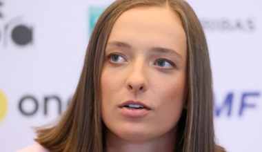 Iga Świątek zdobyła medal, a mama... wyśle jej maila. Oto kulisy ich chłodnej relacji