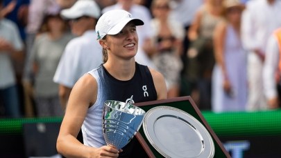 Iga Świątek zwiększyła przewagę nad Aryną Sabalenką