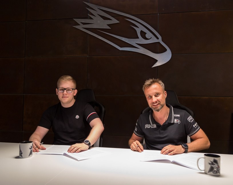 Igor "povity" Zieliński i Jakub Szumielewicz, CEO AGO Esports /materiały prasowe