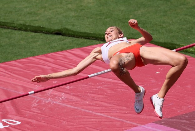 Igrzyska olimpijskie Tokio 2020. Kamila Lićwinko podczas kwalifikacji skoku wzwyż / 	Leszek Szymański    /PAP