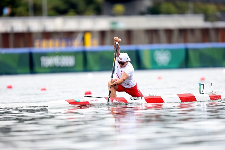 Igrzyska olimpijskie Tokio 2020. Polski kanadyjkarz Wiktor Głazunow w wyścigu finałowym B kajakarskiej konkurencji C1 na dystansie 1000 metrów / 	Leszek Szymański    /PAP