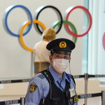 Igrzyska olimpijskie w Tokio: Sztuczny doping i kibice na telebimach