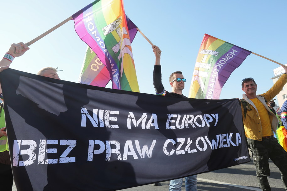 II Marsz Równości w Białymstoku, odbywająca się pod hasłem "W obronie praw LGBT+ i wszelkich innych ludzkich praw" / 	Artur Reszko    /PAP