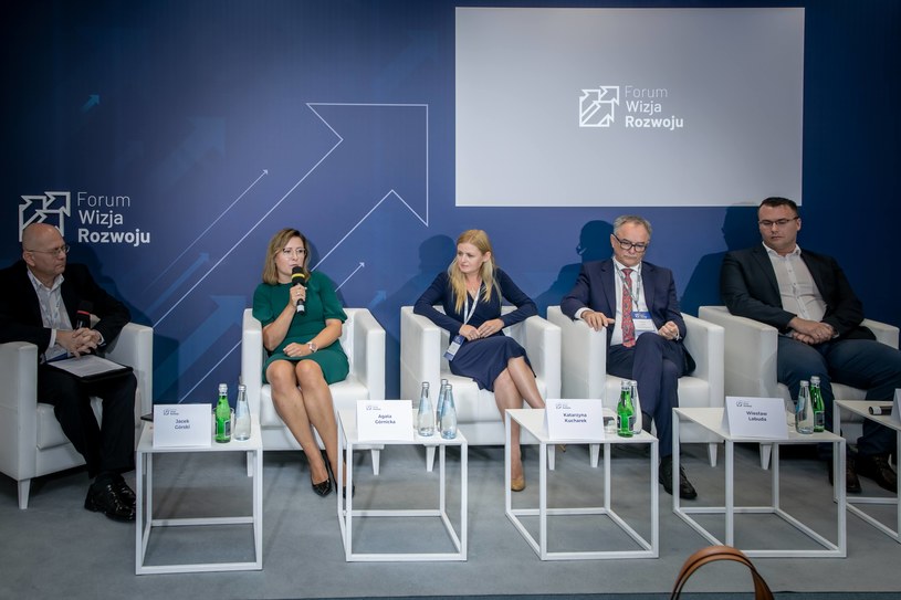 III Forum Wizja Rozwoju, debata "Społeczna odpowiedzialność w biznesie". /Ireneusz Rek /INTERIA.PL