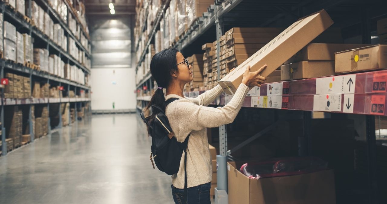 IKEA obniża ceny produktów! /adobestock /INTERIA.PL