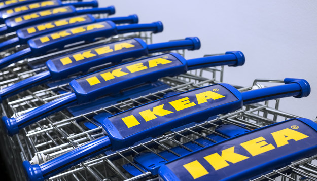 IKEA sprzedaje 4 fabryki w Rosji /shutterstock /