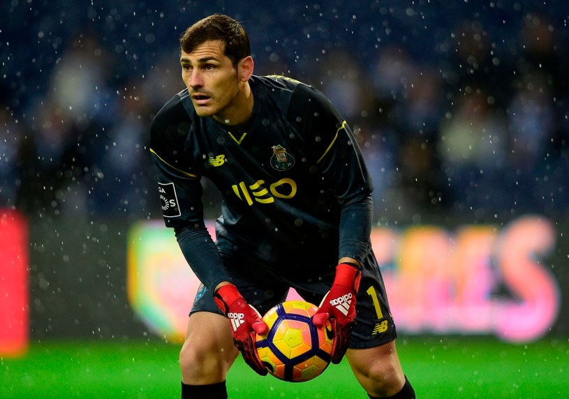 Iker Casillas. Wróci jeszcze na boisko? /AFP