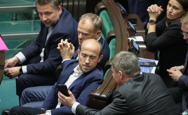 Ile czasu przetrwa koalicja KO, Trzeciej Drogi i Lewicy? [SONDAŻ]