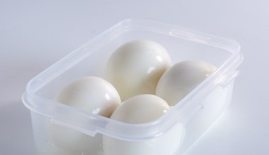 Ile dni trzymasz ugotowane jajka w lodówce? Po tym czasie staną się nieświeże
