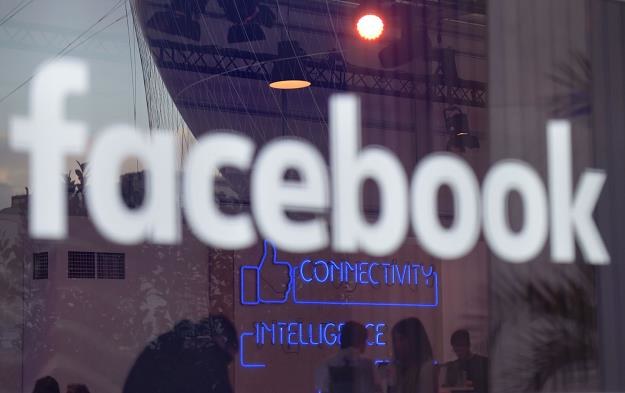 Ile Facebook zarabia na każdym użytkowniku? /fot. Tobias Schwarz /AFP