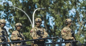 Ile kosztowałaby Polskę wojna z Rosją? Trzy scenariusze