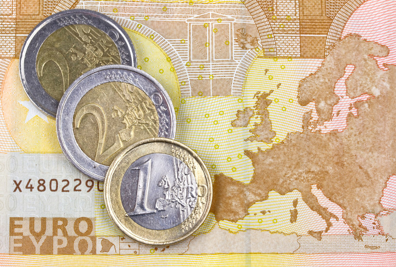 Ile kosztują euro, dolar i frank szwajcarski w piątek 8 marca? /123RF/PICSEL