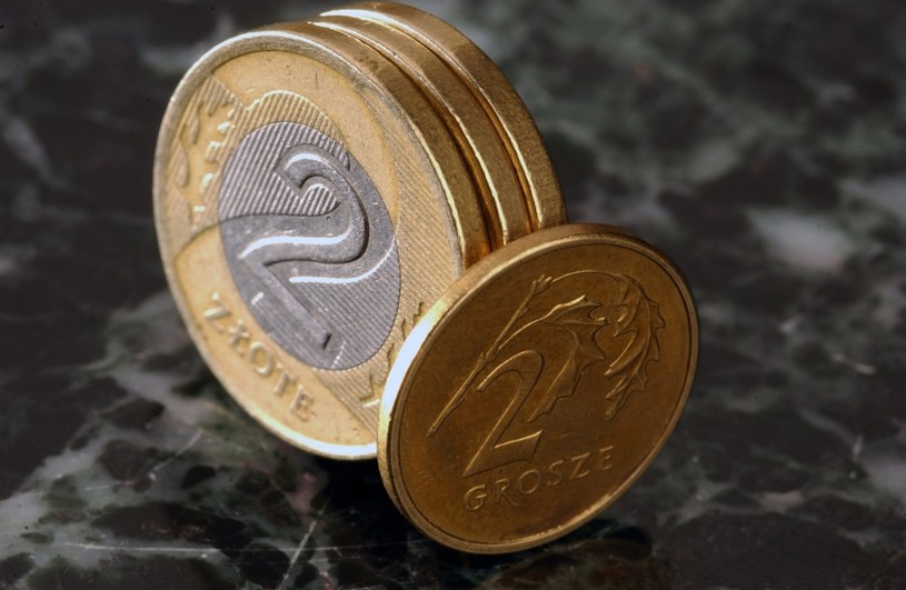 Ile kosztują euro, dolar i frank szwajcarski w poniedziałek 8 maja? /123RF/PICSEL