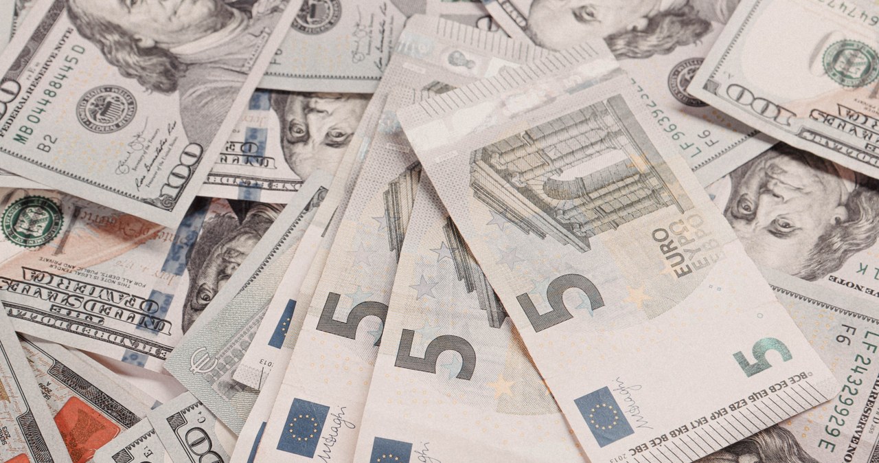 Ile kosztuje dolar, euro, frank w środę 21 czerwca? /123RF/PICSEL