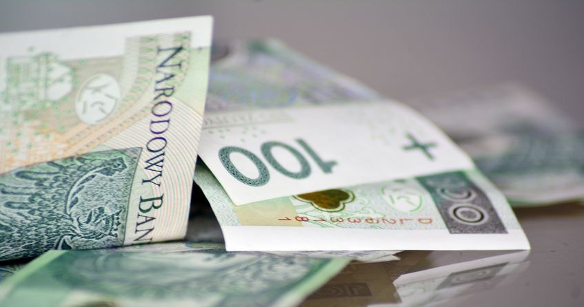 Ile naprawdę zarabiają Polacy? GUS już od września będzie publikować medianę zarobków. Zdj. ilustracyjne /123RF/PICSEL