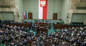 Ile posłowie wydają w sejmowej restauracji? Kwoty w setkach tysięcy złotych 