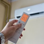 Ile prądu pożera klimatyzacja w bloku? Spory rachunek za upał